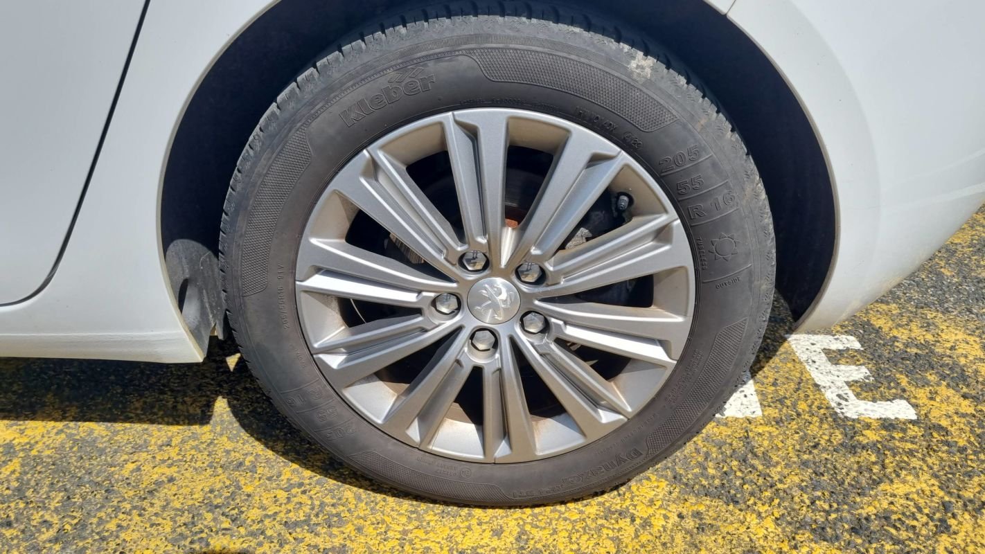 Peugeot 308 - Photo 19