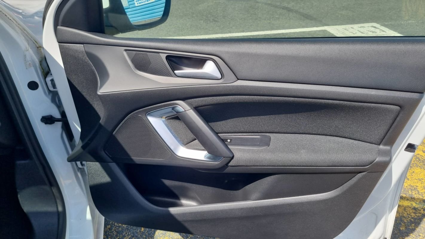 Peugeot 308 - Photo 22