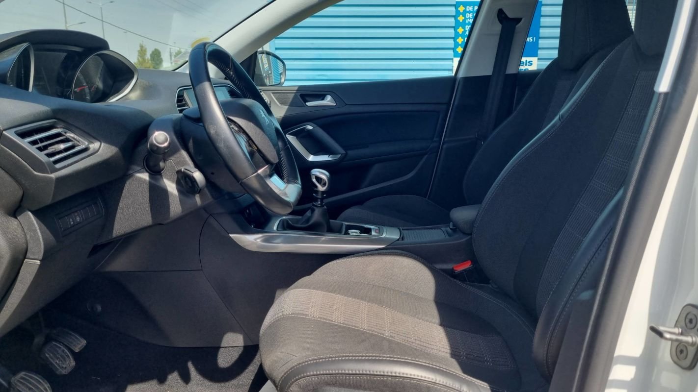 Peugeot 308 - Photo 26