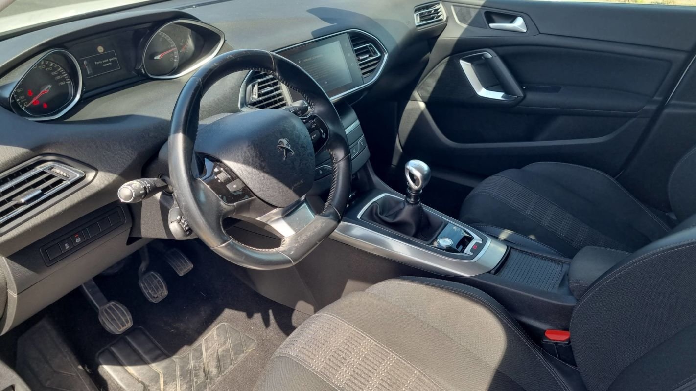 Peugeot 308 - Photo 8