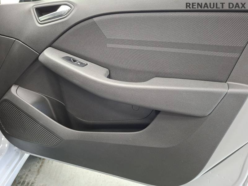Renault Clio - Photo 22