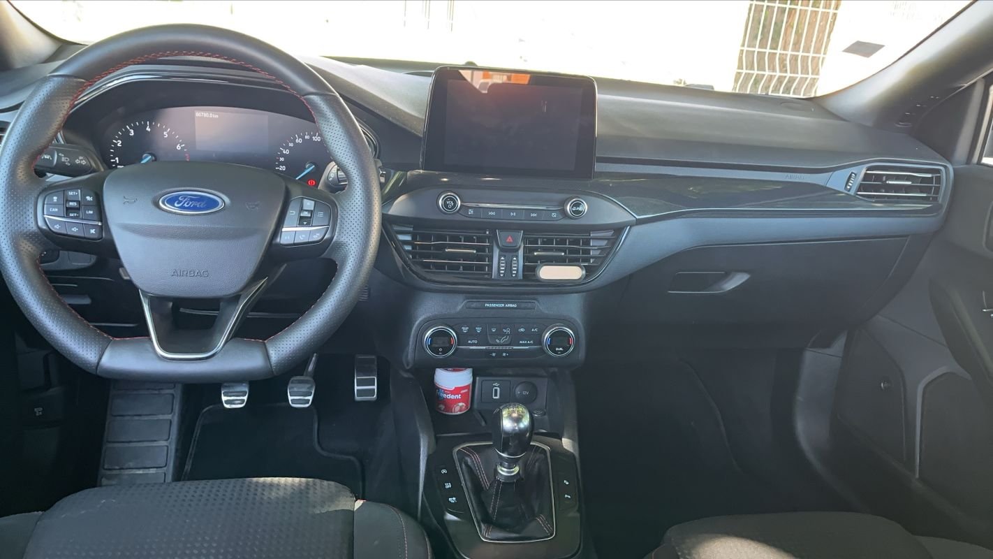 Ford Focus - Photo 11