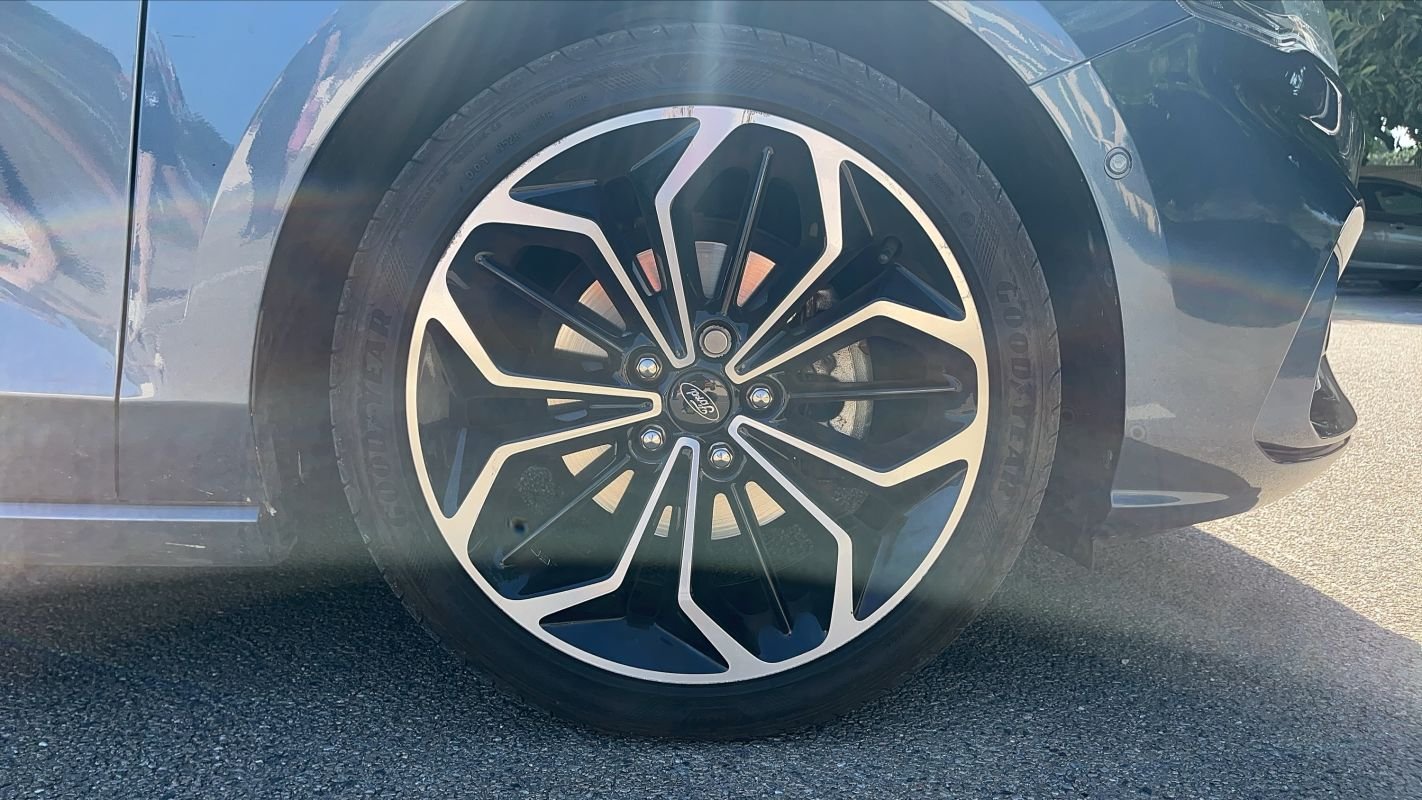 Ford Focus - Photo 17