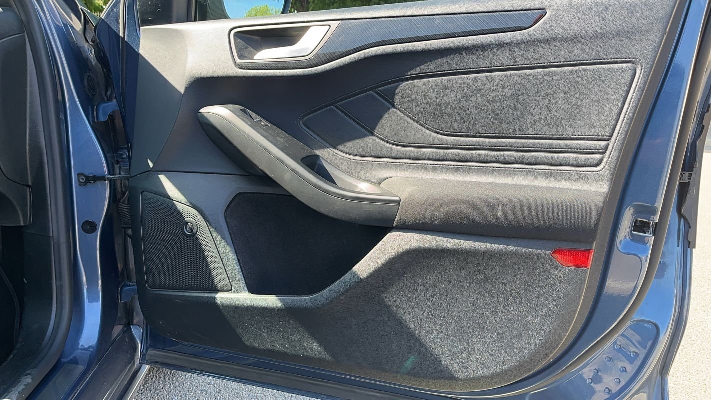 Ford Focus - Photo 23