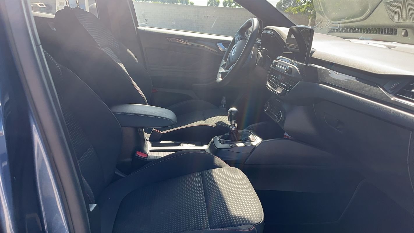Ford Focus - Photo 25