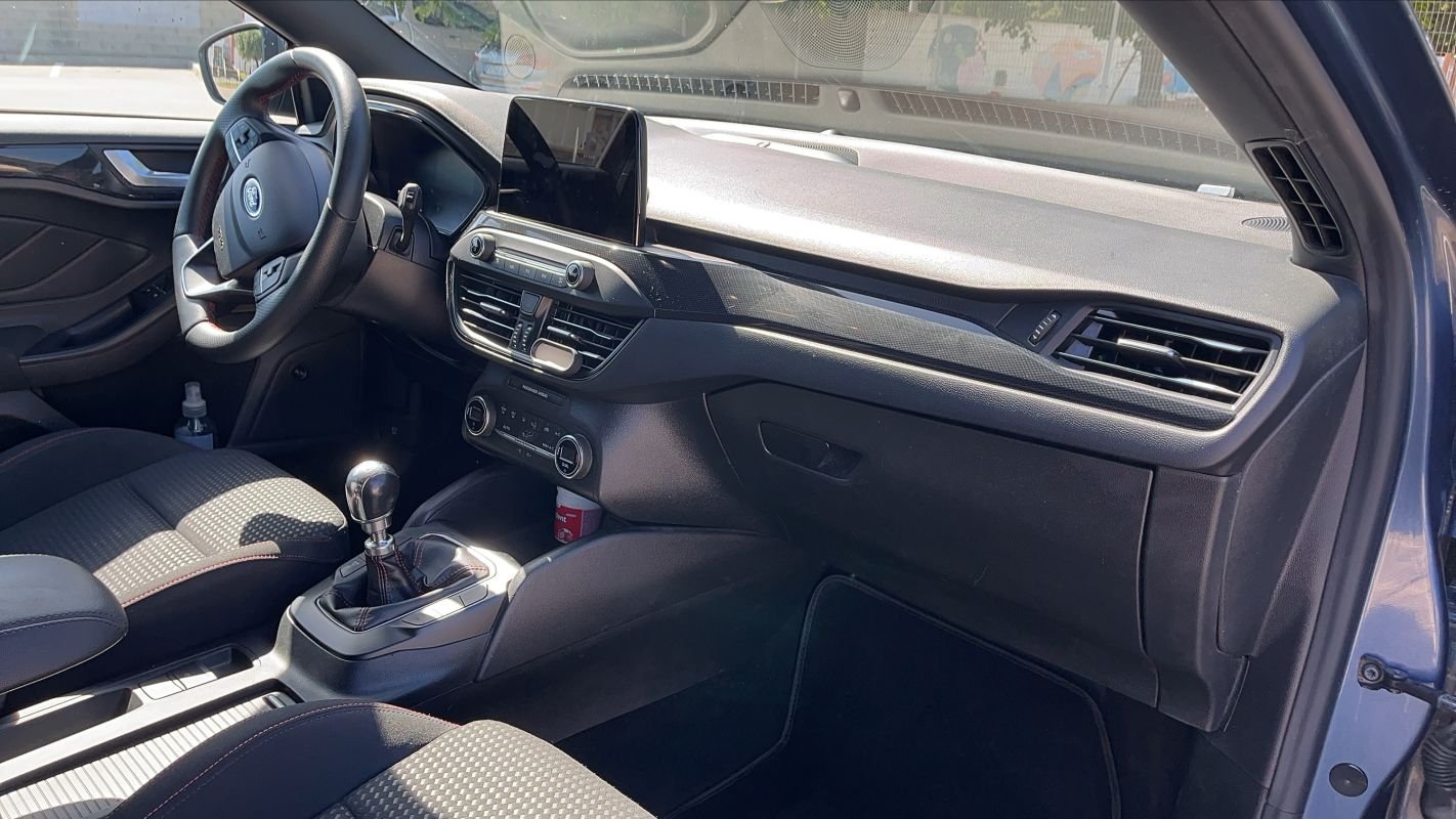 Ford Focus - Photo 10