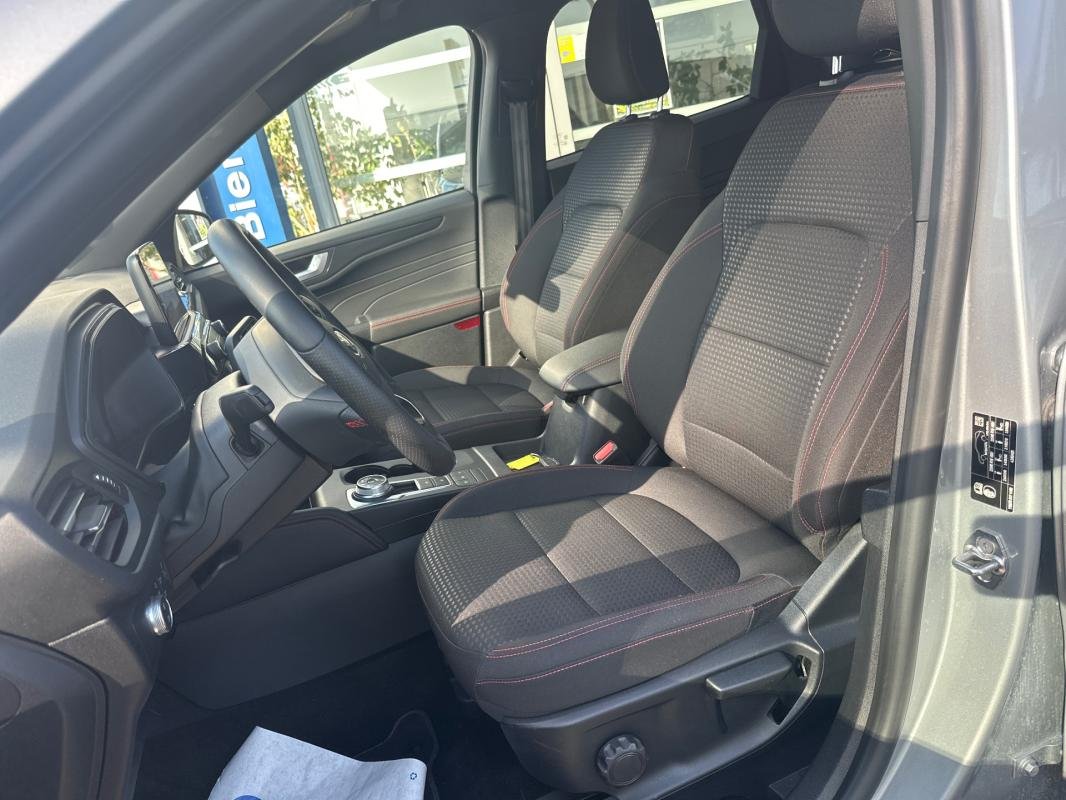 Ford Kuga - Photo 18