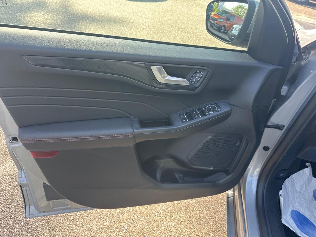 Ford Kuga - Photo 20