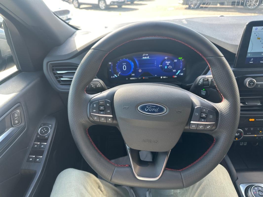 Ford Kuga - Photo 22