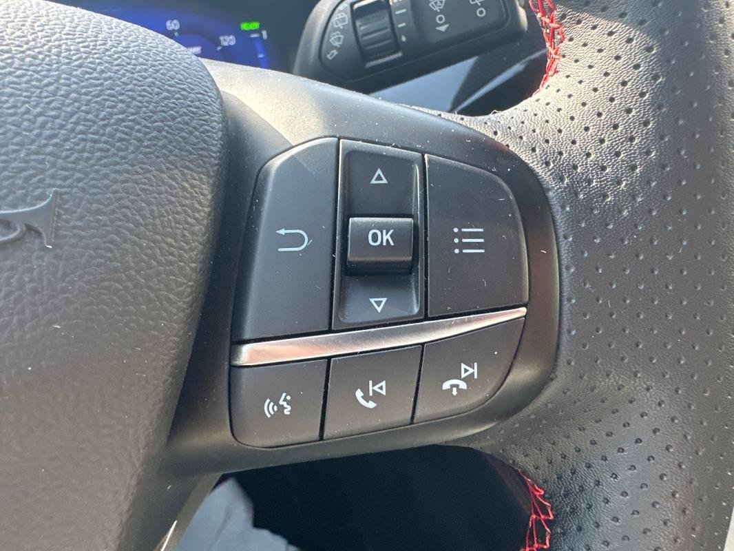 Ford Kuga - Photo 23