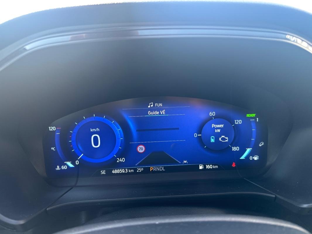 Ford Kuga - Photo 27