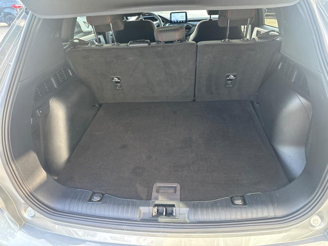 Ford Kuga - Photo 9