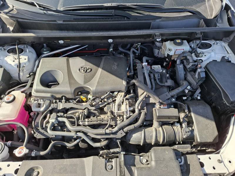 Toyota RAV4 - Photo 11