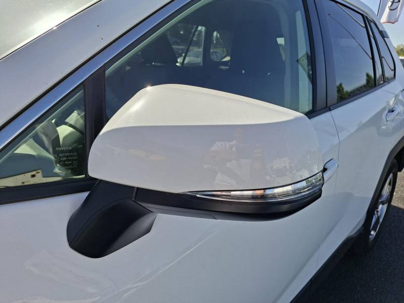 Toyota RAV4 - Photo 13