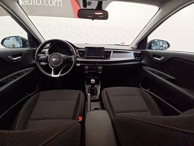 Kia Rio - Photo 12