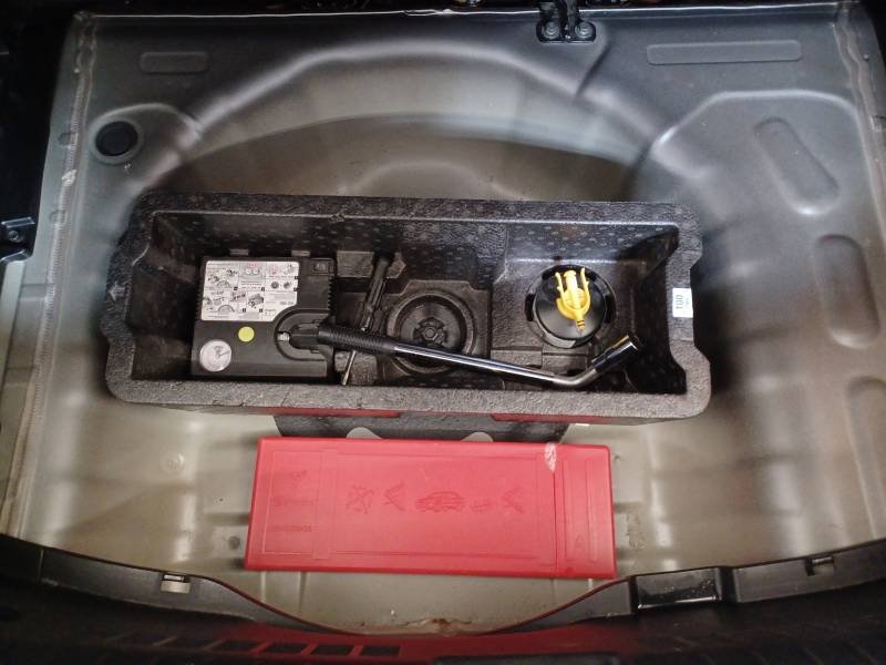 Kia Rio - Photo 16