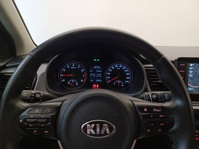 Kia Rio - Photo 20