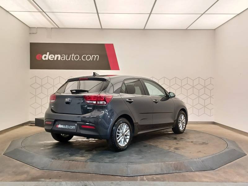 Kia Rio - Photo 2