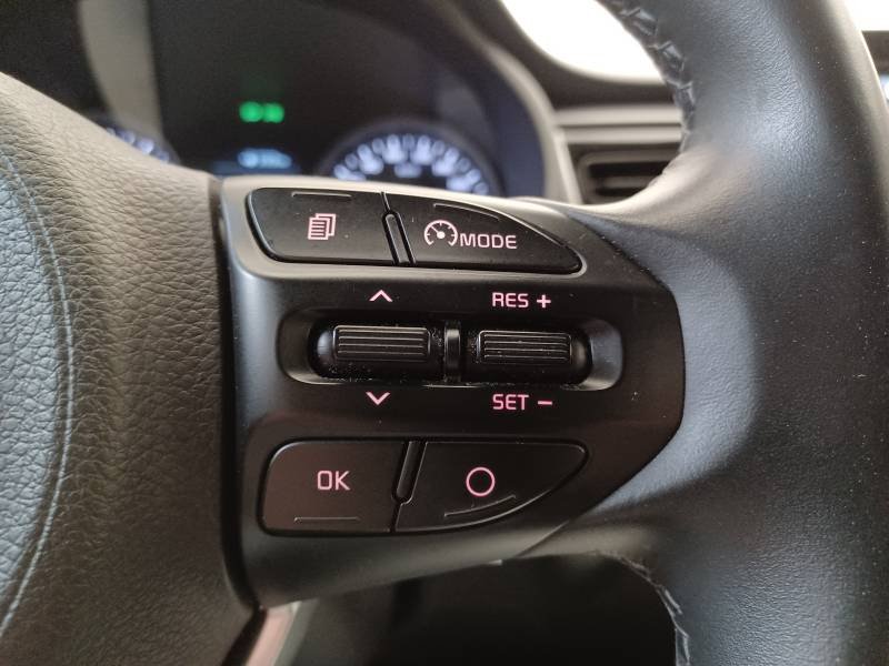 Kia Rio - Photo 22