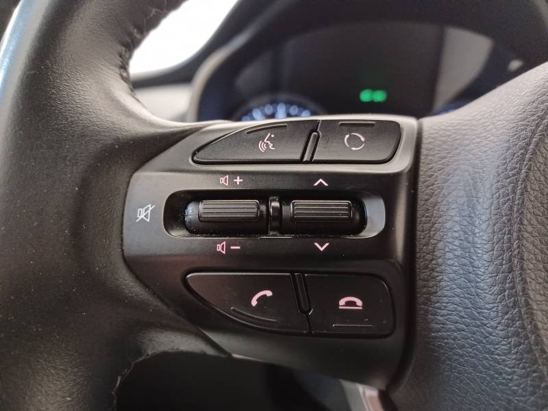 Kia Rio - Photo 23