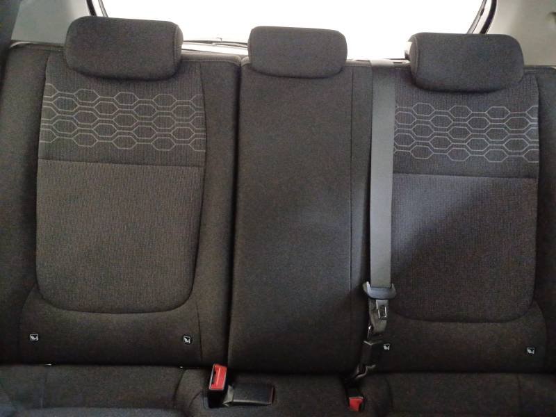 Kia Rio - Photo 30