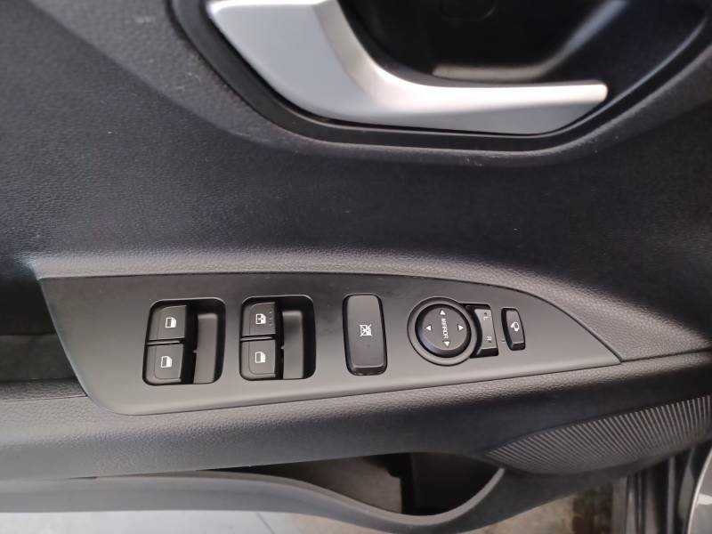 Kia Rio - Photo 35