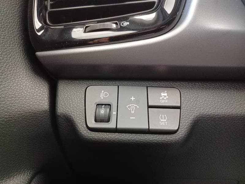 Kia Rio - Photo 40