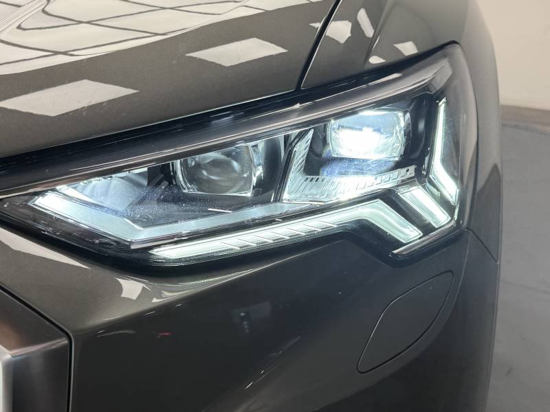 Audi Q3 - Photo 13