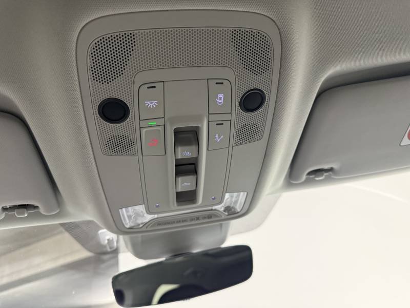 Audi Q3 - Photo 38