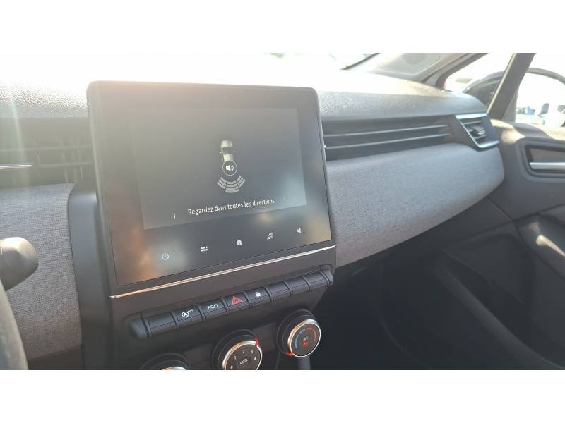 Renault Clio - Photo 17