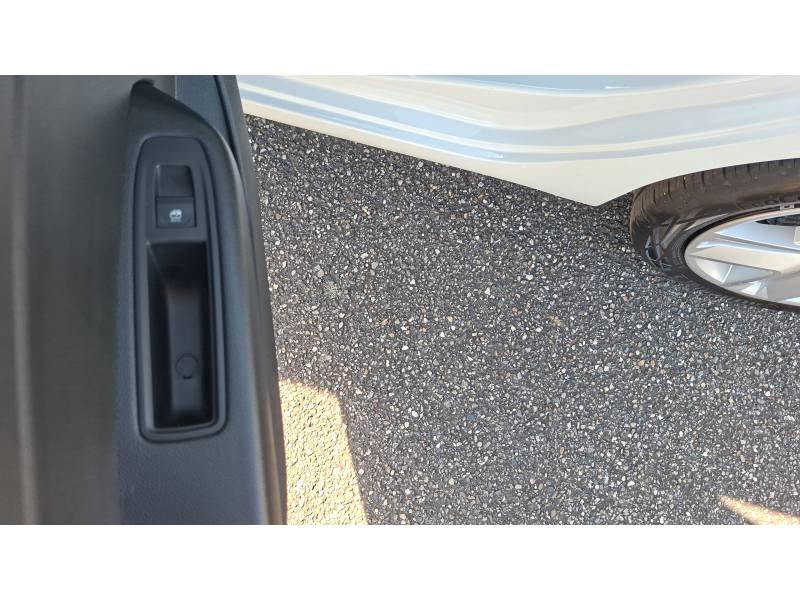 Renault Clio - Photo 24