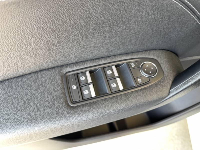 Renault Captur - Photo 18