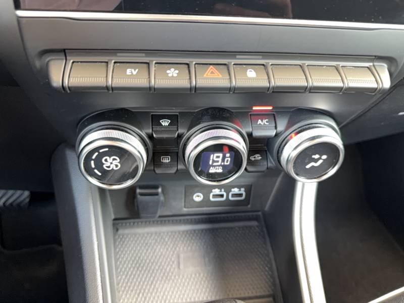 Renault Captur - Photo 22