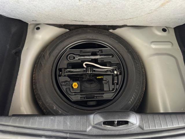 Peugeot 208 - Photo 11