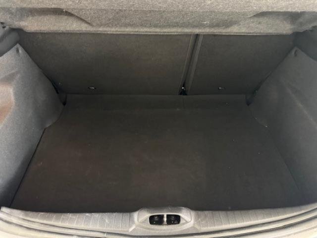 Peugeot 208 - Photo 10