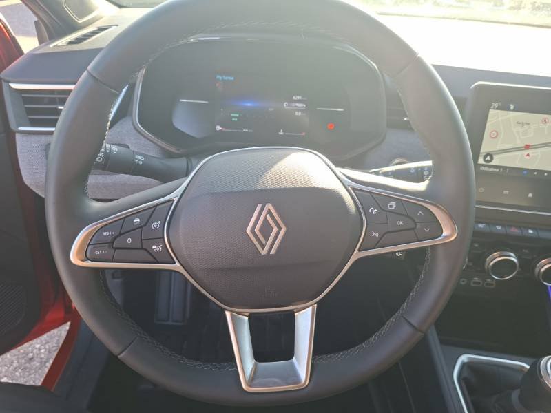 Renault Clio - Photo 24