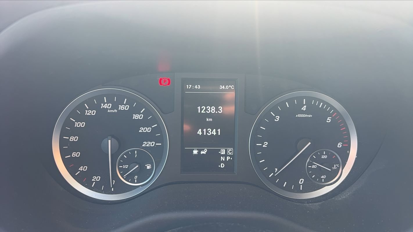 Mercedes Vito - Photo 12