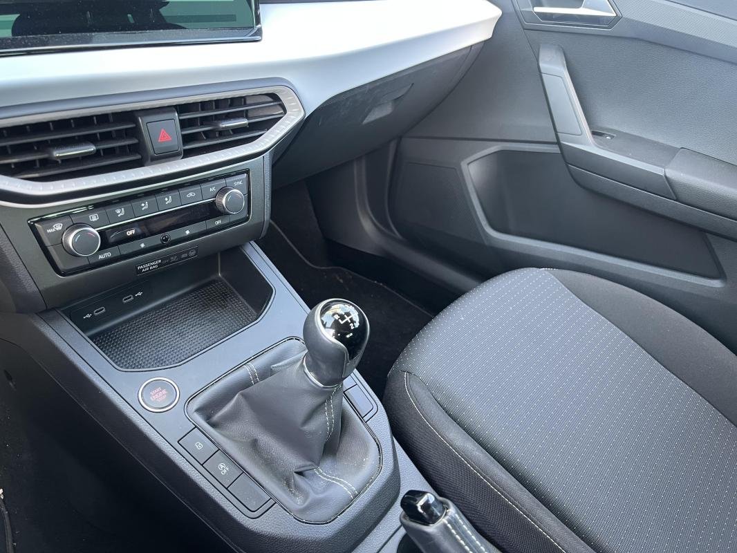 Seat Ibiza - Photo 14