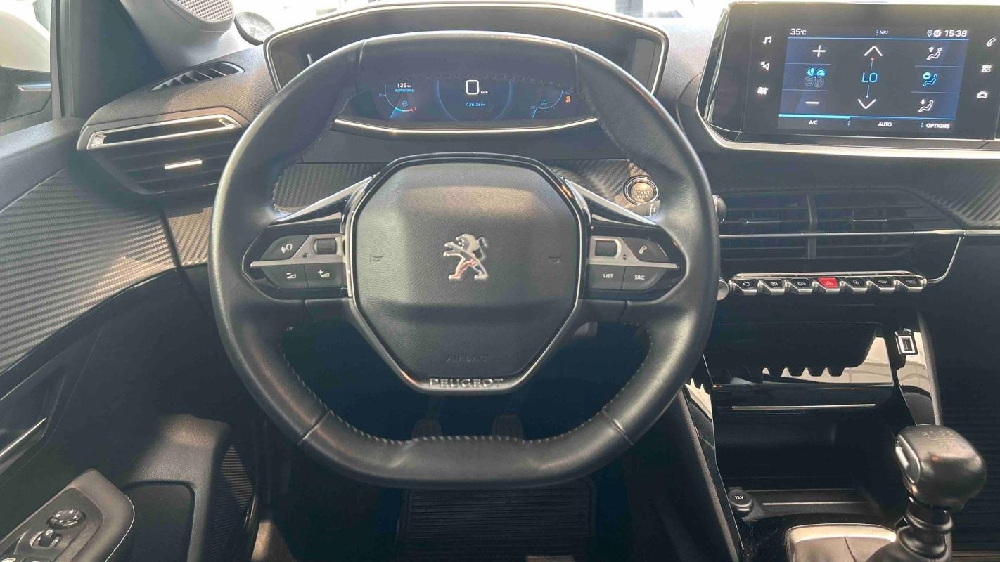 Peugeot 208 - Photo 16