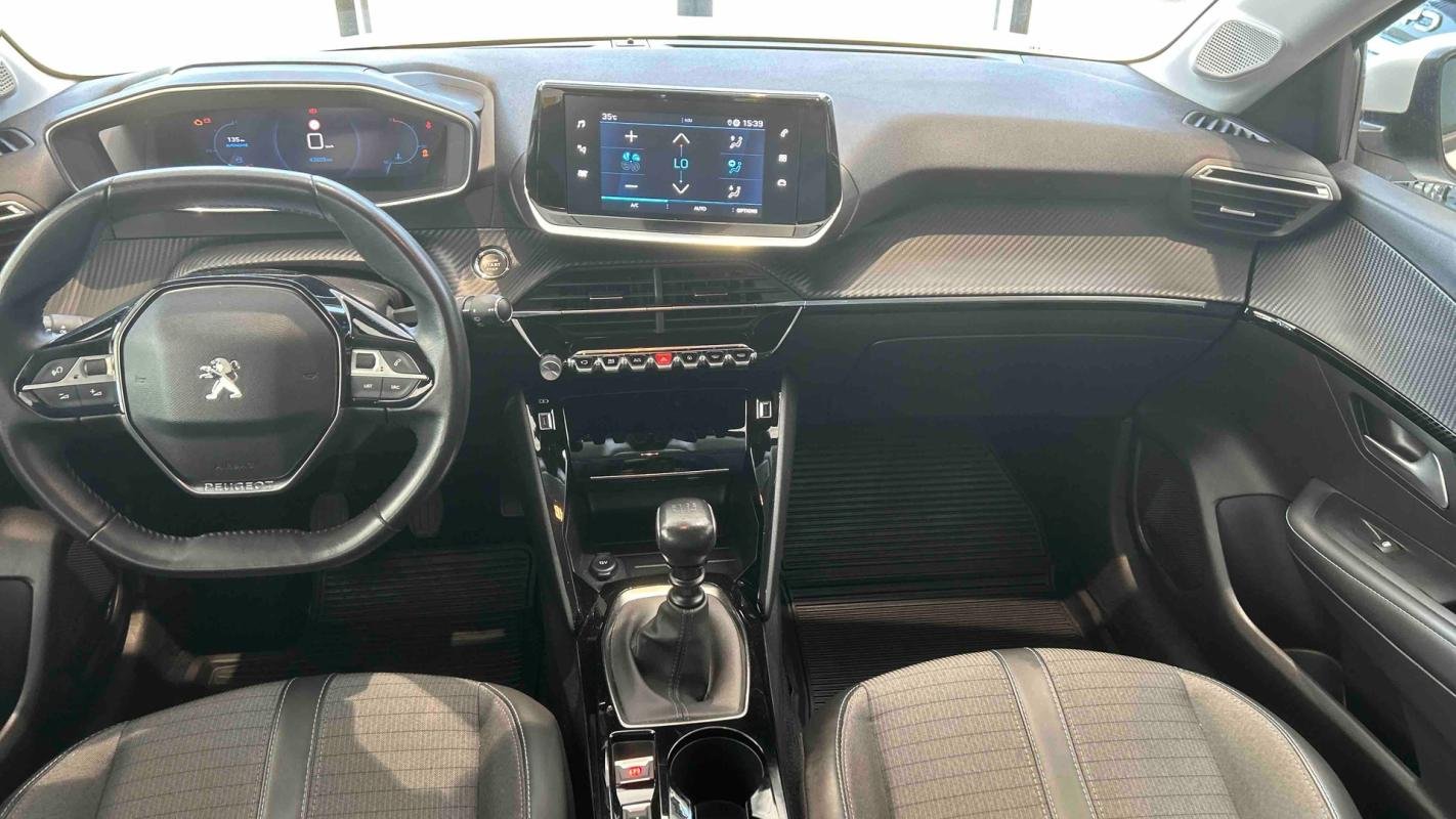 Peugeot 208 - Photo 17