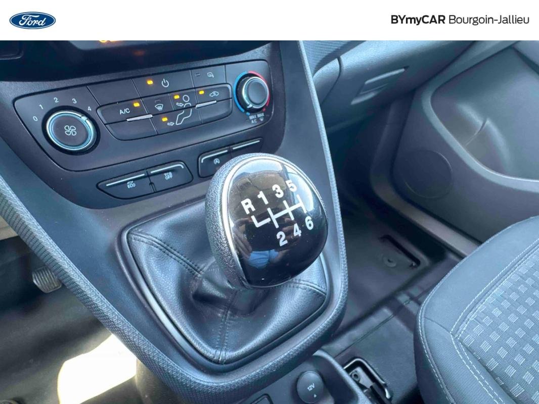 Ford Transit Connect - Photo 20