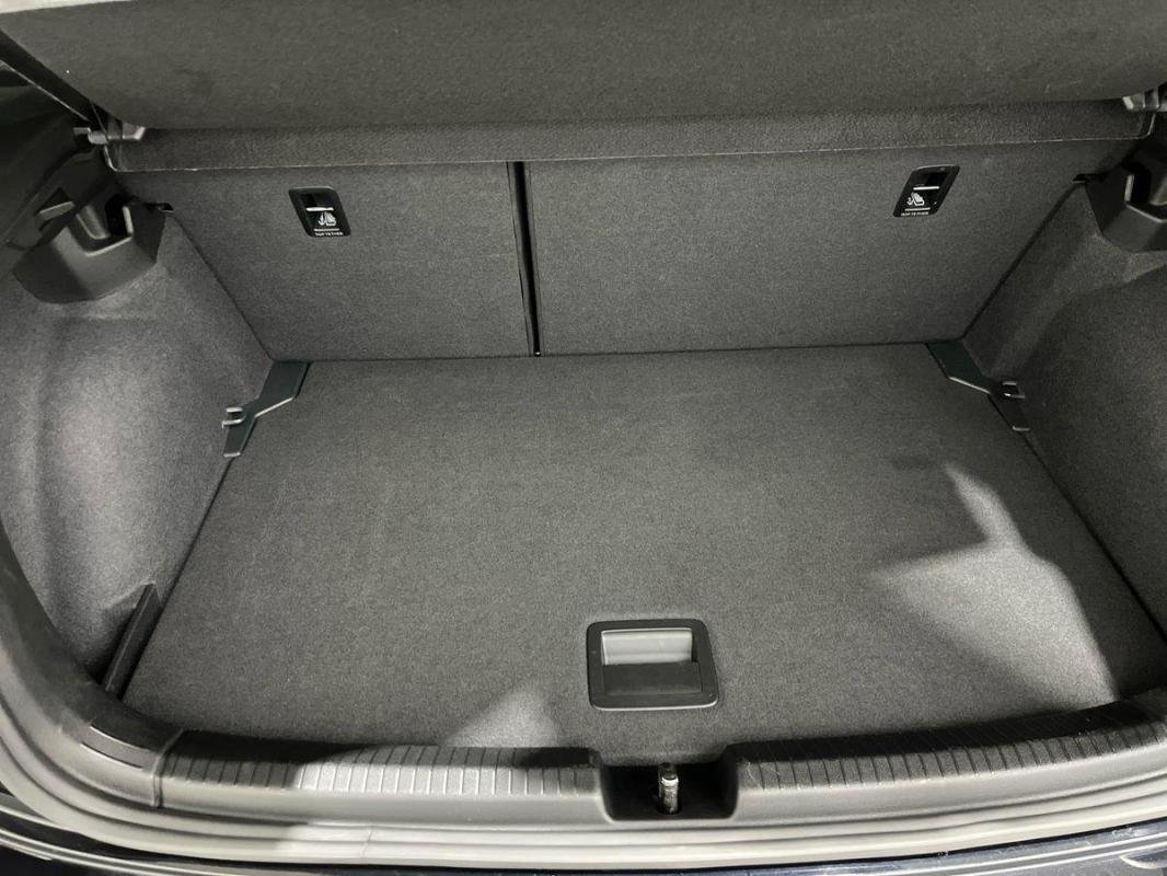 Volkswagen Polo - Photo 32