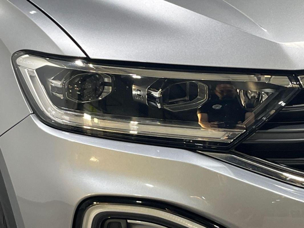 Volkswagen T-Roc - Photo 25
