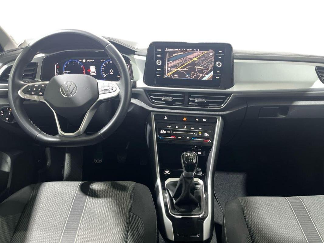 Volkswagen T-Roc - Photo 8