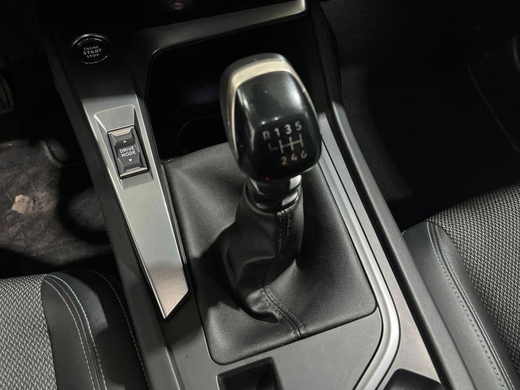 Peugeot 308 SW - Photo 11