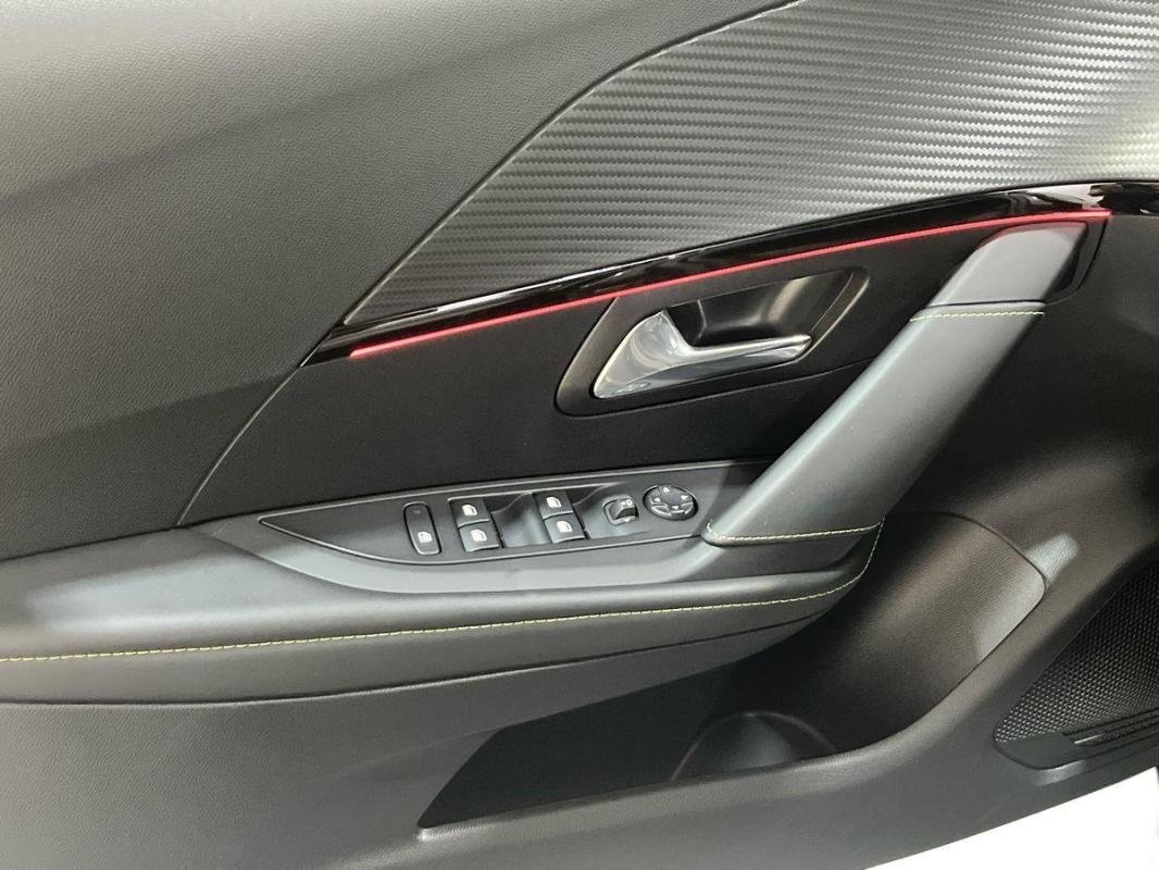 Peugeot 208 - Photo 15