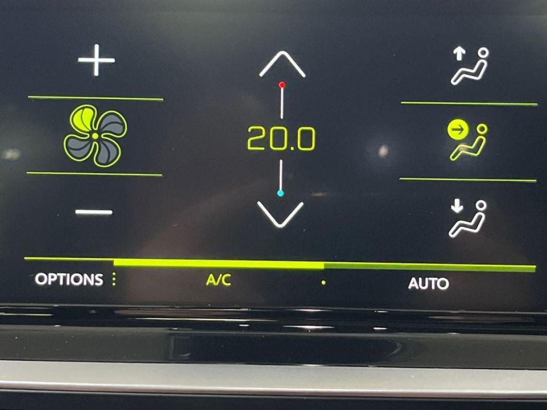 Peugeot 208 - Photo 19