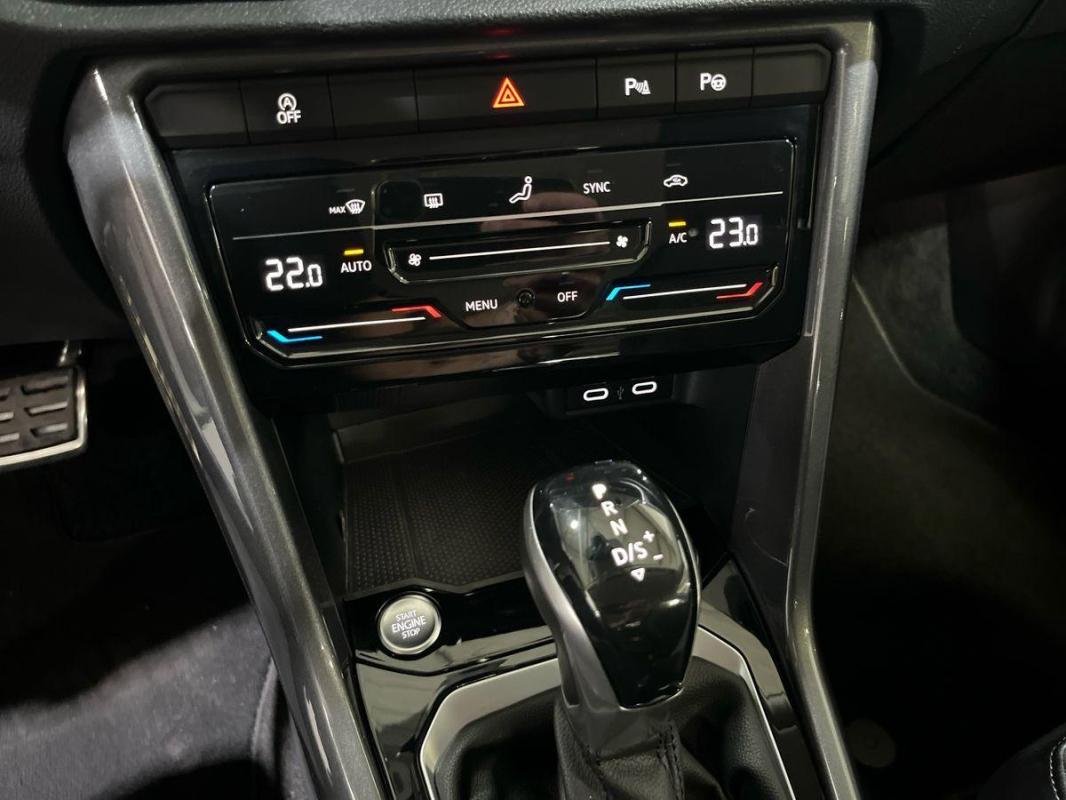 Volkswagen T-Roc - Photo 19