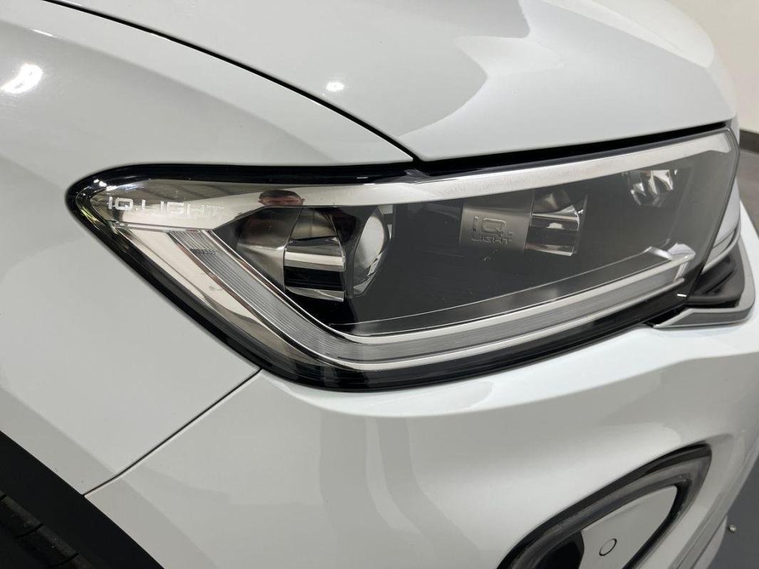 Volkswagen T-Roc - Photo 26