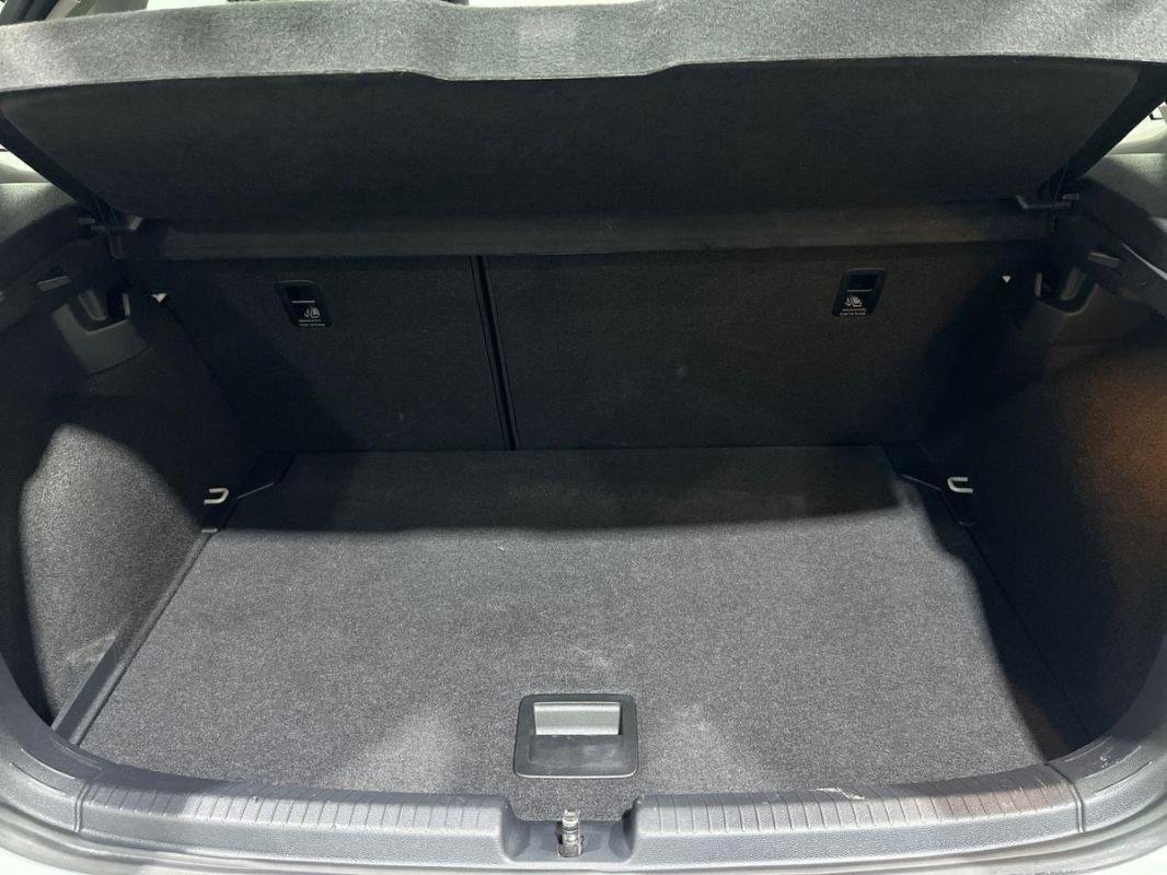 Volkswagen Polo - Photo 31